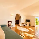 Vila - Raffaella SantʼAgata sui Due Golfi