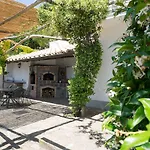 Vila - Raffaella SantʼAgata sui Due Golfi